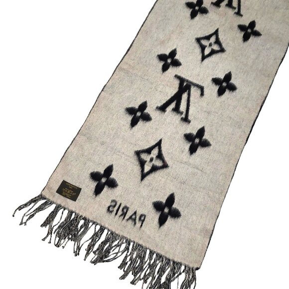 LOUIS VUITTON LV Reykjavik Black & Grey Reversible Scarf - Picture 8 of 13